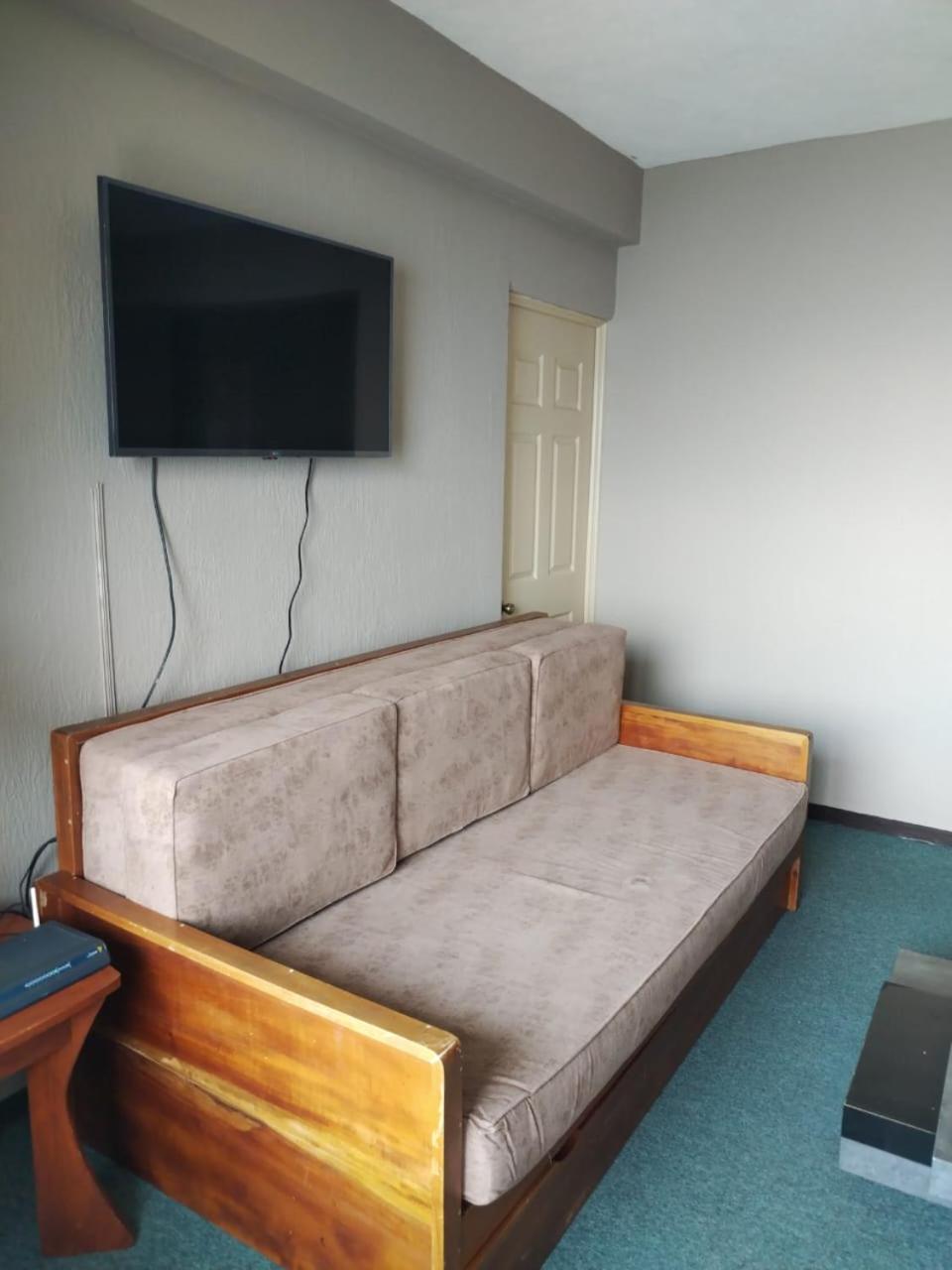 פנחאצ'ל Sky View Atitlan Lake Suites - Free Breakfast Supplies מראה חיצוני תמונה