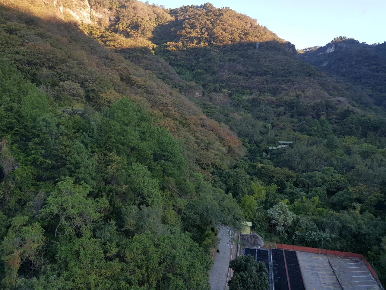 פנחאצ'ל Sky View Atitlan Lake Suites - Free Breakfast Supplies מראה חיצוני תמונה