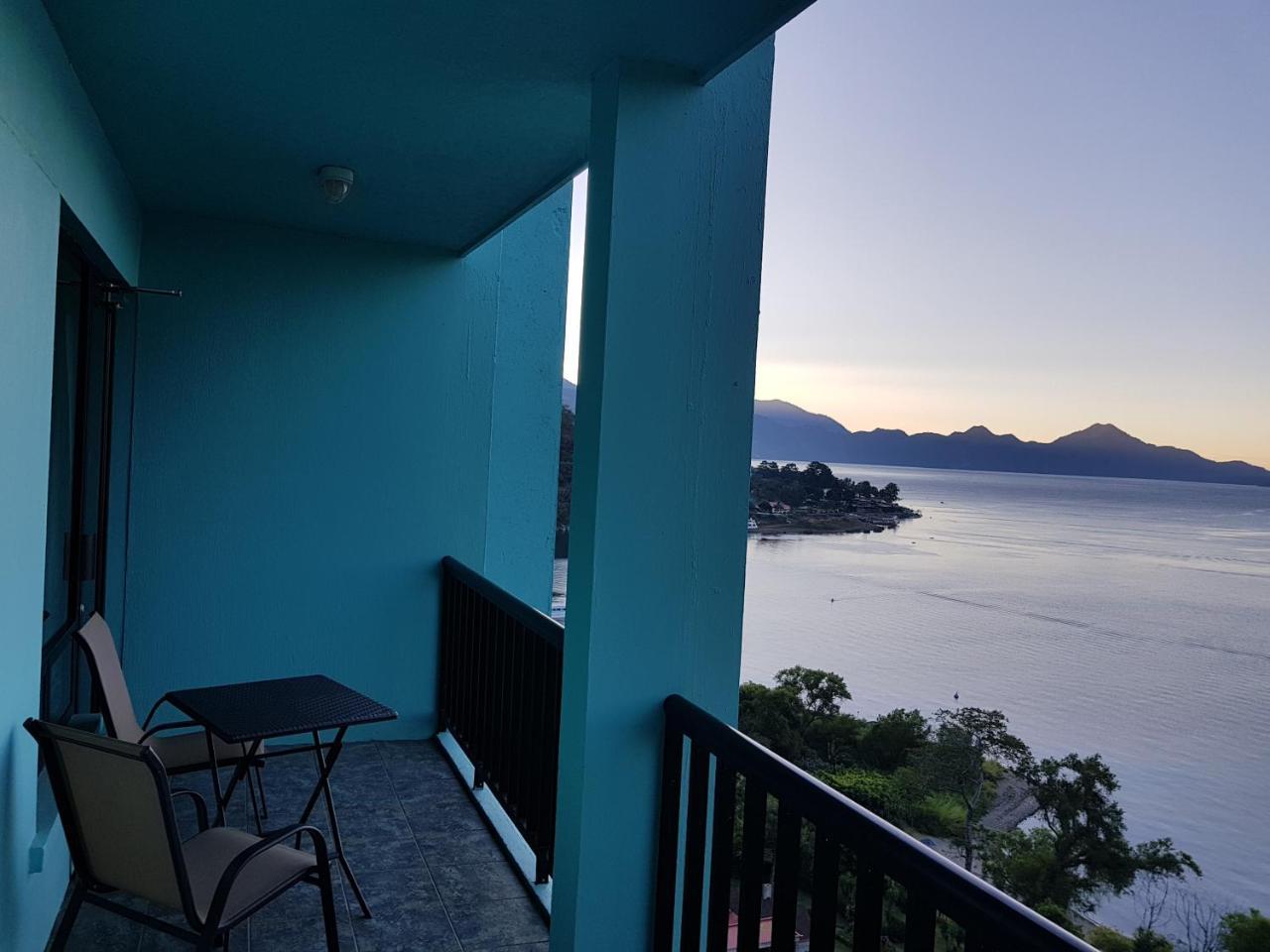 פנחאצ'ל Sky View Atitlan Lake Suites - Free Breakfast Supplies מראה חיצוני תמונה
