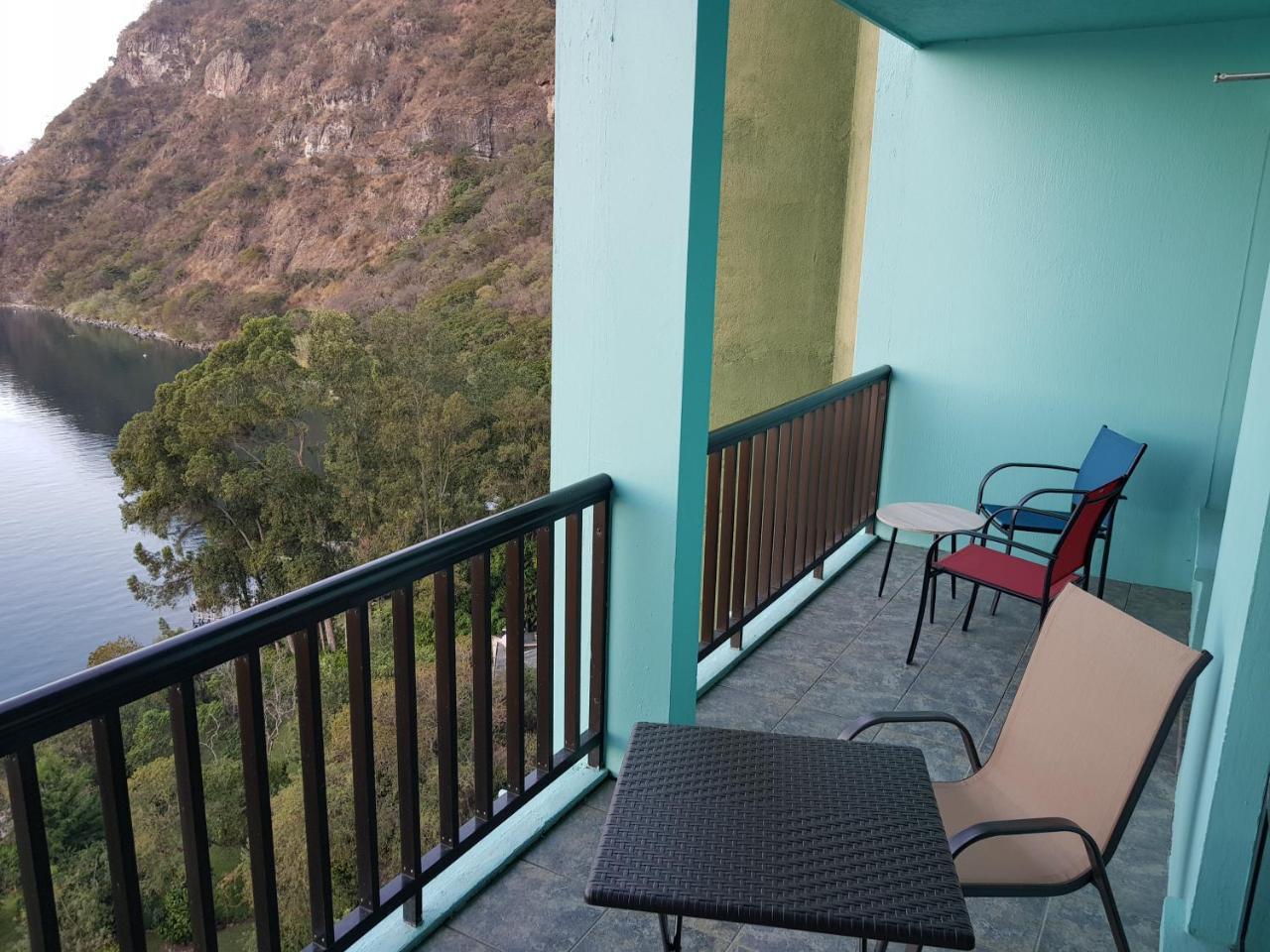 פנחאצ'ל Sky View Atitlan Lake Suites - Free Breakfast Supplies מראה חיצוני תמונה